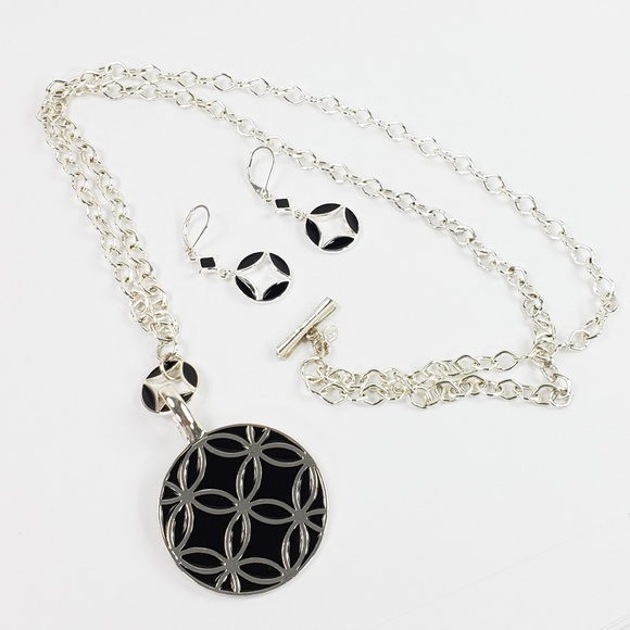 Park Lane Jewelry - NWOT! Park Lane Necklace Pendant + Earrings